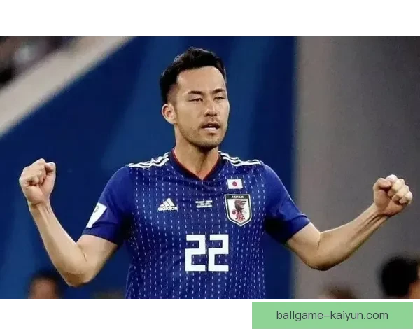 日本队队长吉田麻也表现稳健，为球队注入强大信心