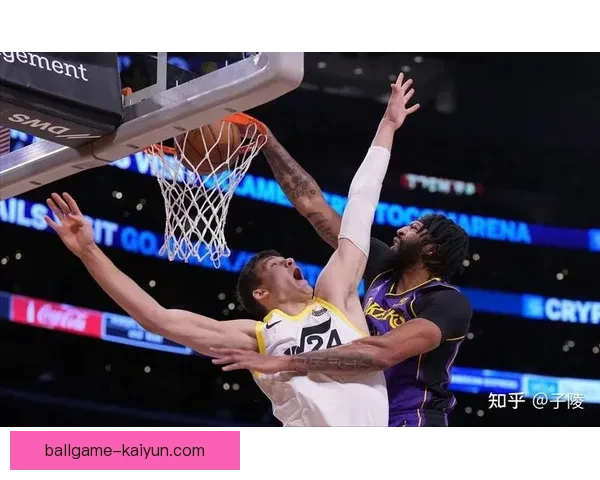 格拉纳达定位球表现稳健，近期在关键时刻频频制造威胁